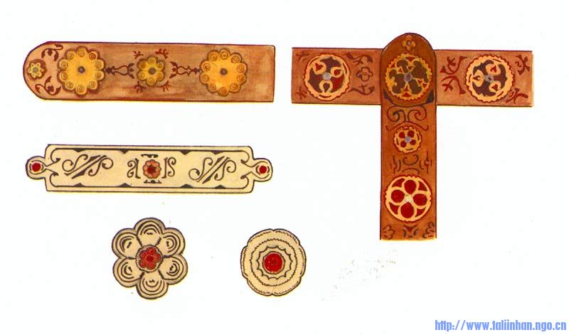 ornaments_g230.jpg