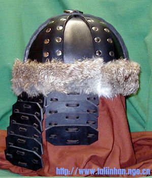 helmsetcmongolhelm2.jpg