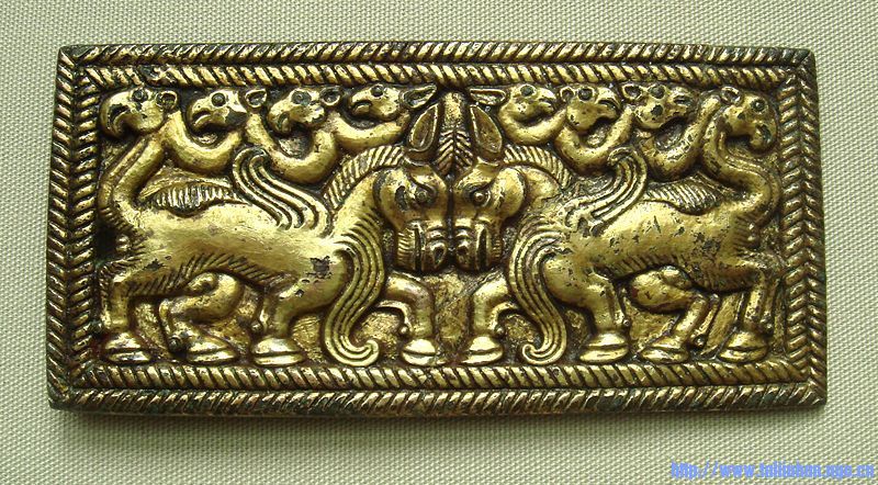 800px-BeltBuckleOrdos3-1CenturyBCE1.jpg