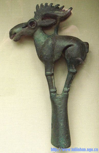 388px-BronzePoleTopOrdos6th-5thCenturyBCE.jpg